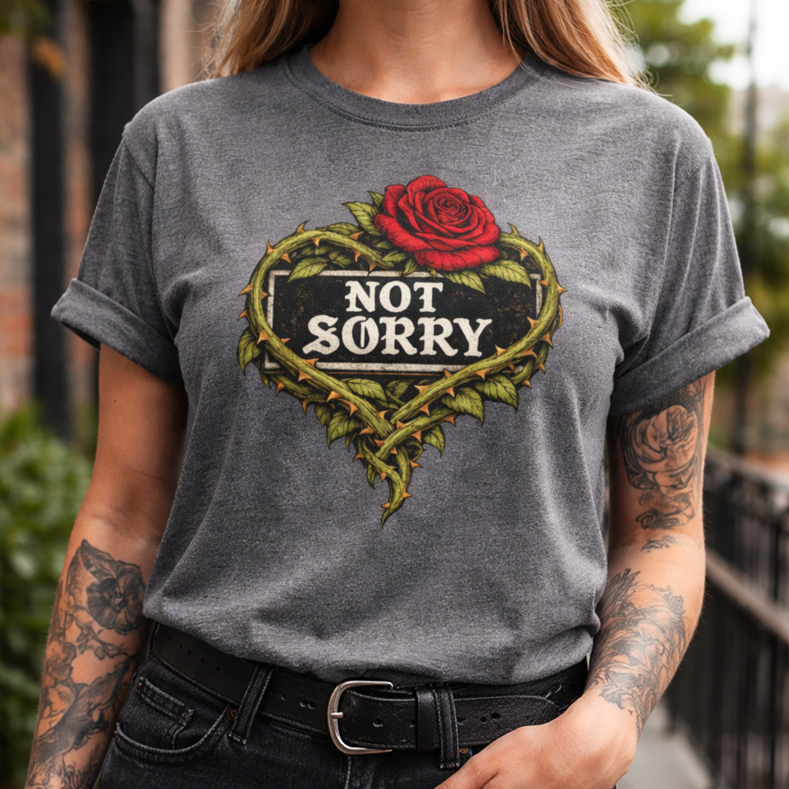 Alternative grunge rose heart t-shirt in graphite heather